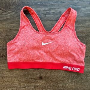 Nike pro sports bra
